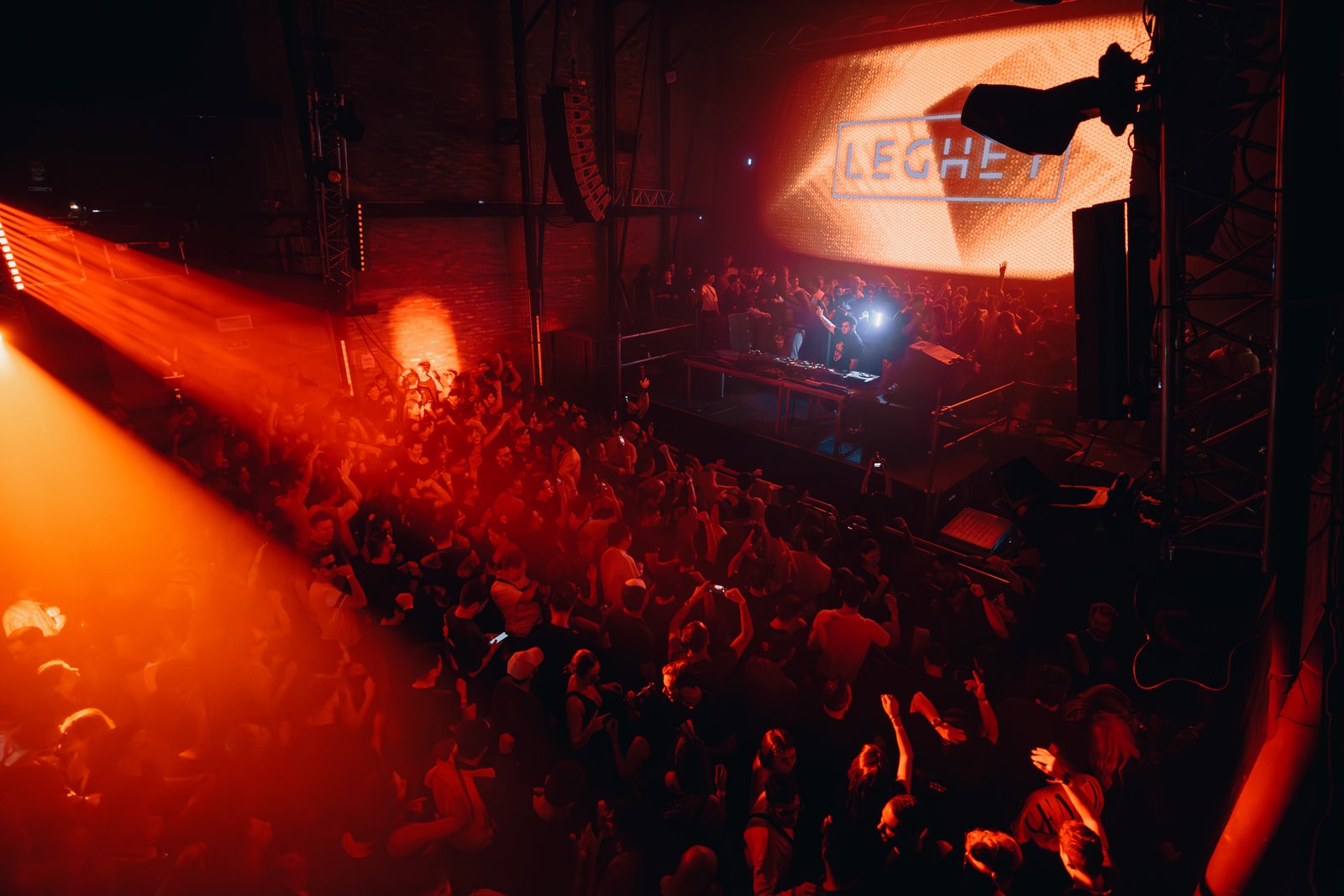 8Kays and Leghet  “See You Move”
