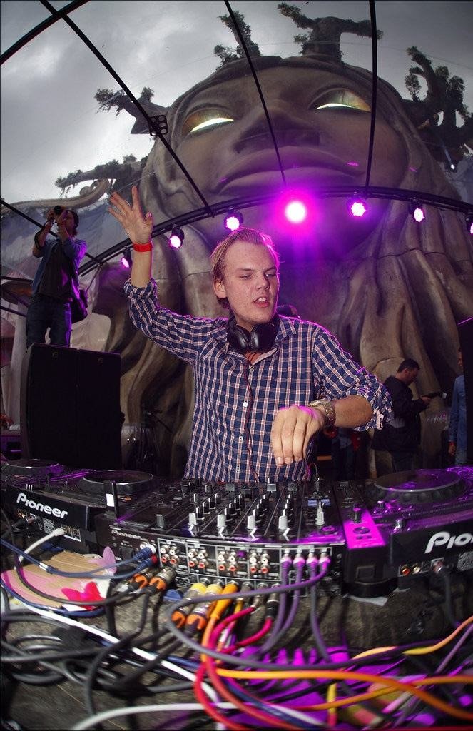 Avicii Tomorrowland 2011 set